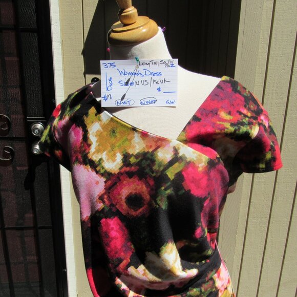 #375  NEW FLORAL PIXEL PRINT DRESS BY LONG AND TALL SALLY  (SIZE 14US / 18UK) - Picture 2 of 4